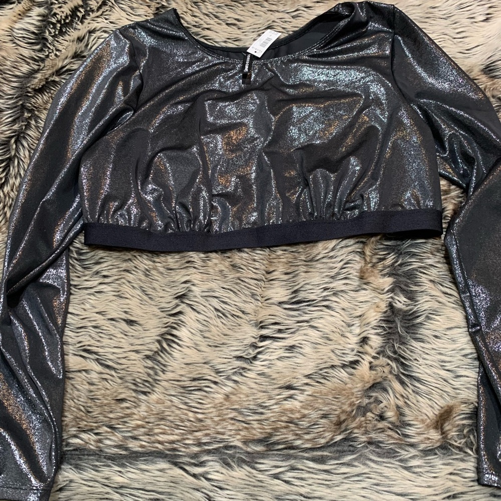 Torrid shimmer metallic Mesh under it all long sleeve crop Sz 2 NWT